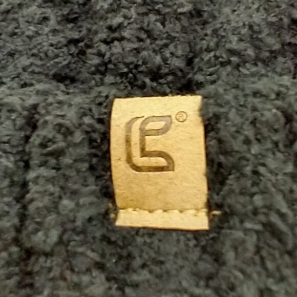 Knit beanie black with pompom - Picture 4 of 9